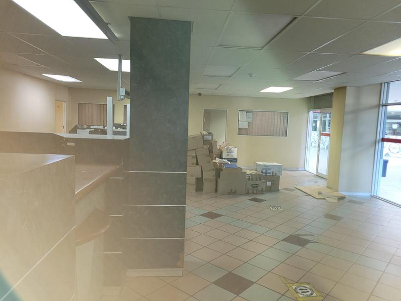 To Let commercial Property for Rent in Milnerton Central Western Cape